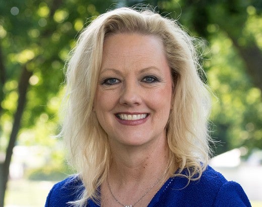 Sara Amundson headshot